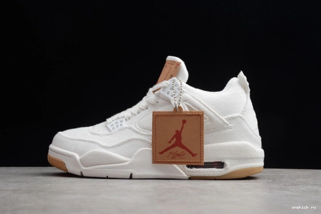Onekick x 4 'White' Levi's AO2571-100 Jordan Air 0525